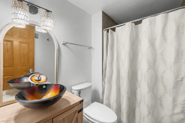 $400,000 | 8400 167th Street, Tinley Park, IL 60487