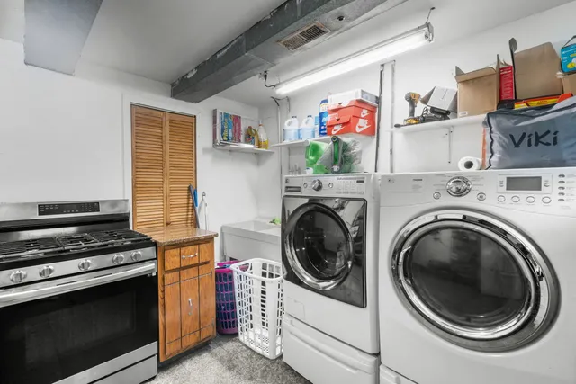 $400,000 | 8400 167th Street, Tinley Park, IL 60487