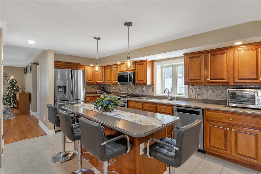 74 Seneca Avenue Vernon, NY 13421 - Photo 7 of 32