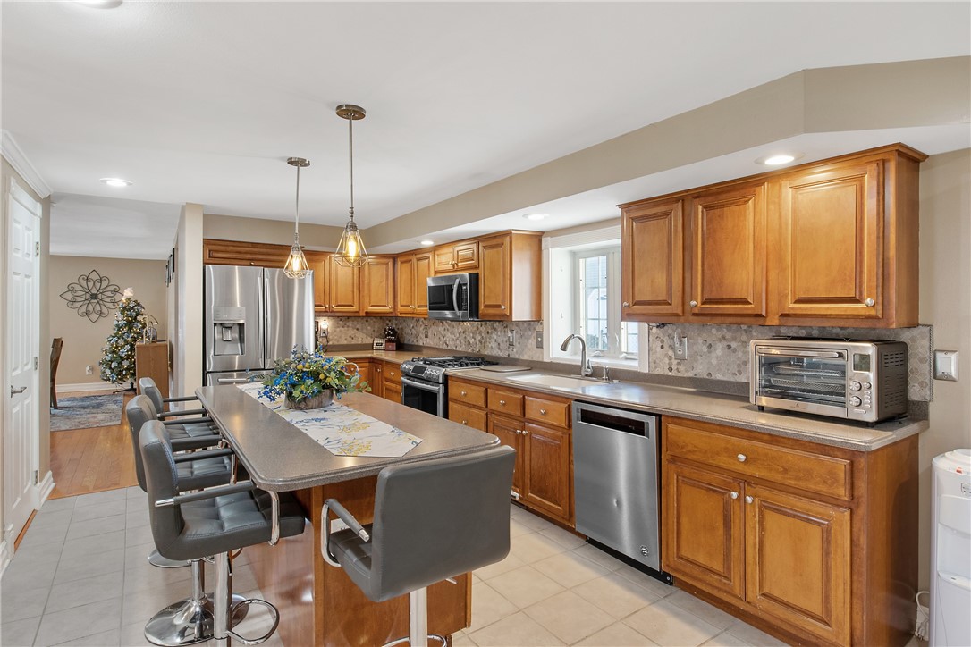 74 Seneca Avenue Vernon, NY 13421 - Photo 8 of 32