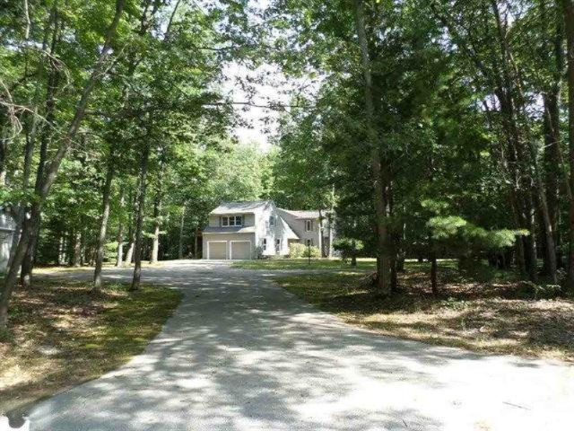 3454 Maple Road Manistee, MI 49660 - Photo 3 of 44 3