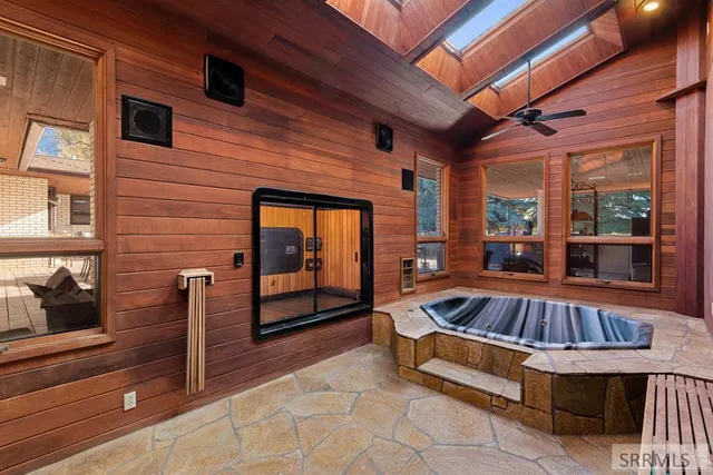 $975,000 | 1149 1250 North Road, Shelley, ID 83274