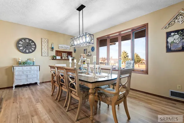 $975,000 | 1149 1250 North Road, Shelley, ID 83274