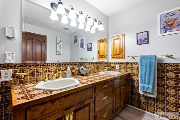 $975,000 | 1149 1250 North Road, Shelley, ID 83274