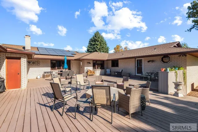 $975,000 | 1149 1250 North Road, Shelley, ID 83274