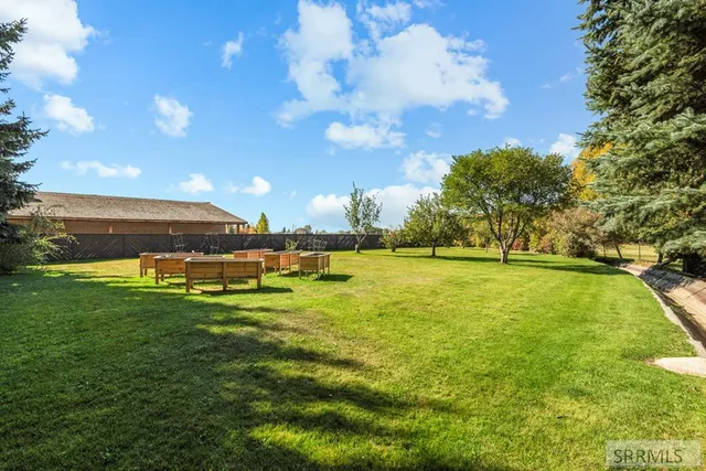 $975,000 | 1149 1250 North Road, Shelley, ID 83274