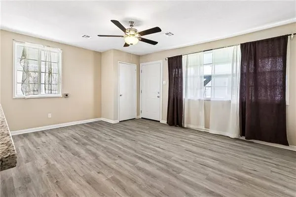 $1,800 | 1104 Huey P Long Avenue, Gretna, LA 70053