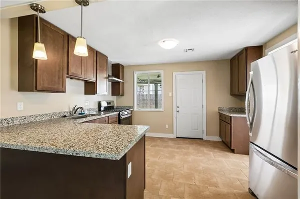 $1,800 | 1104 Huey P Long Avenue, Gretna, LA 70053