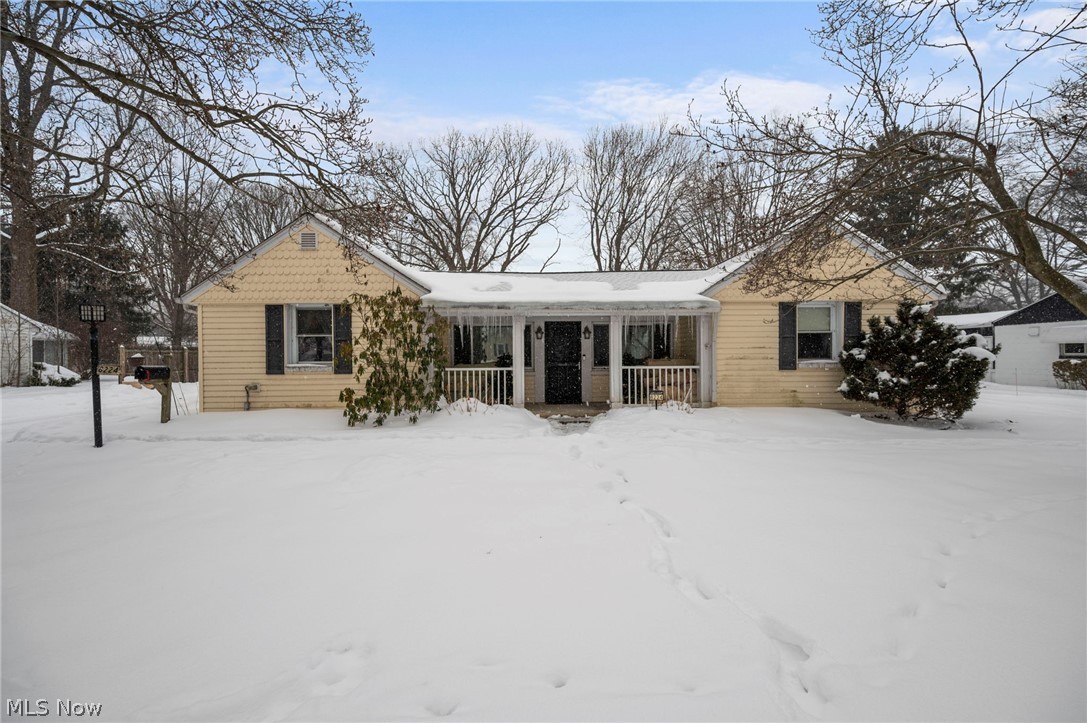 8224 Dartmoor Road Mentor, OH 44060 - Photo 2 of 28