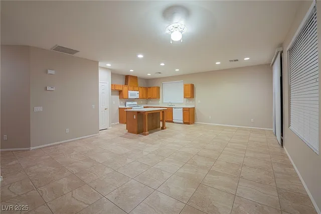 $1,895 | 1022 Pecos River Avenue, Henderson, NV 89002