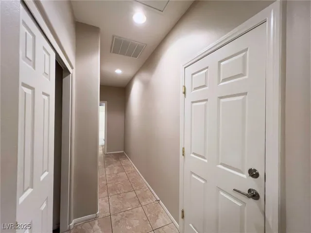 $1,895 | 1022 Pecos River Avenue, Henderson, NV 89002