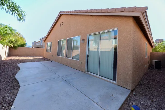$1,895 | 1022 Pecos River Avenue, Henderson, NV 89002