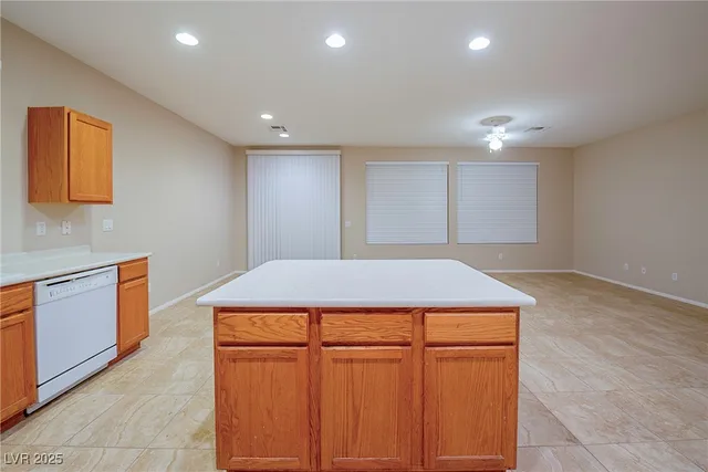 $1,895 | 1022 Pecos River Avenue, Henderson, NV 89002