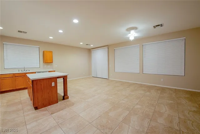 $1,895 | 1022 Pecos River Avenue, Henderson, NV 89002