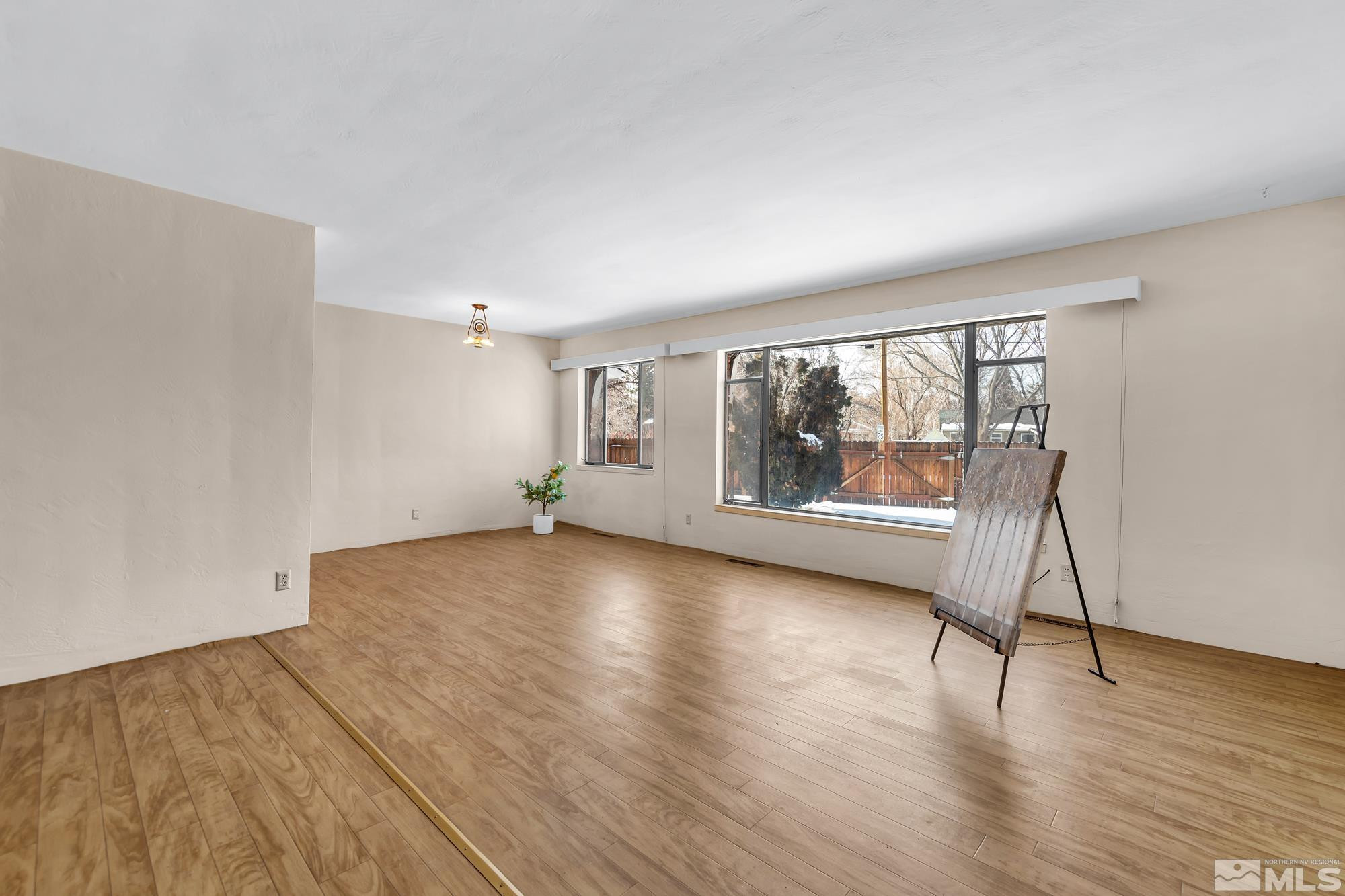 1865 Wren Street Reno, NV 89509 - Photo 6 of 34 Photo 6