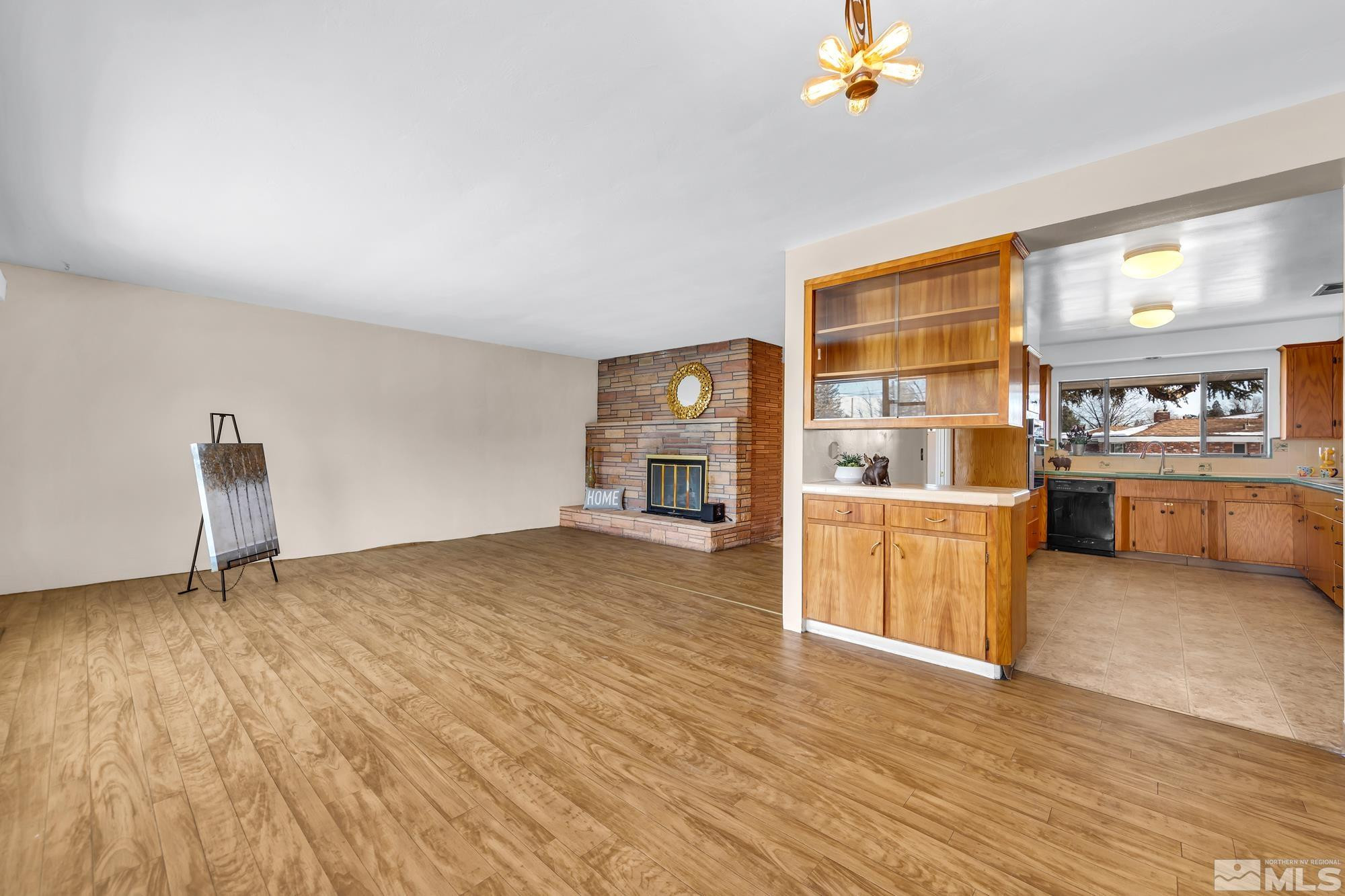 1865 Wren Street Reno, NV 89509 - Photo 8 of 34 Photo 8