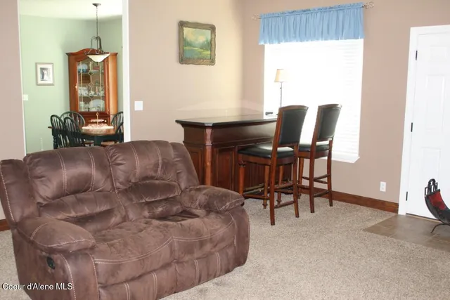 $1,347,000 | 2010 East Grandview Drive, Coeur D'Alene, ID 83815