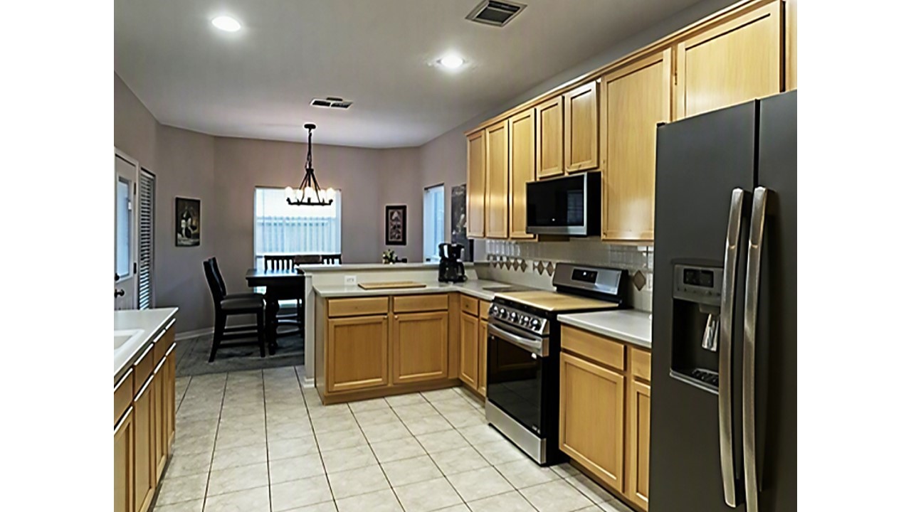 7314 Avalon Street Pasadena, TX 77505 - Photo 11 of 47 kitchen