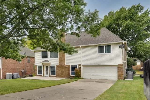 a view of a park with welcome board