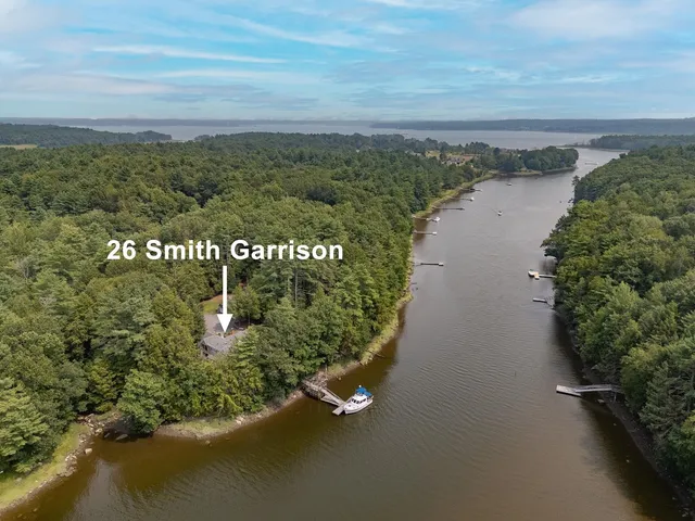 $1,549,000 | 26 Smith Garrison Road, Newmarket, NH 03857