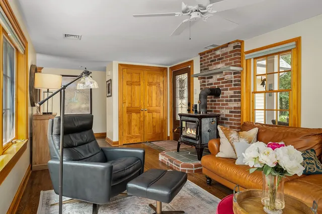 $1,549,000 | 26 Smith Garrison Road, Newmarket, NH 03857