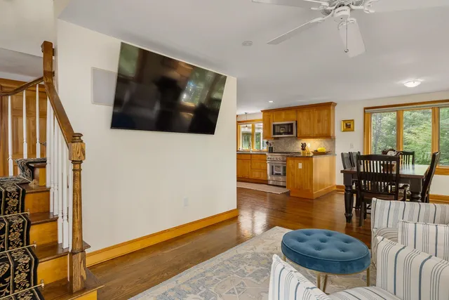 $1,549,000 | 26 Smith Garrison Road, Newmarket, NH 03857