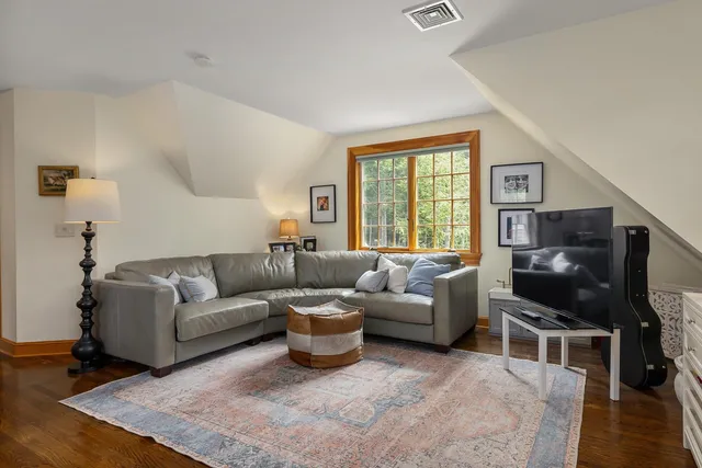 $1,549,000 | 26 Smith Garrison Road, Newmarket, NH 03857
