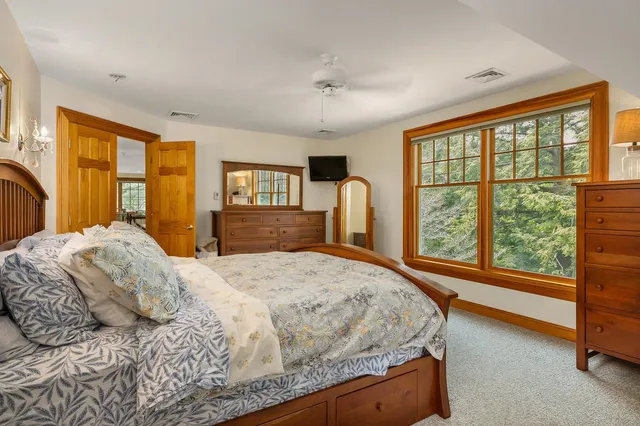 $1,549,000 | 26 Smith Garrison Road, Newmarket, NH 03857