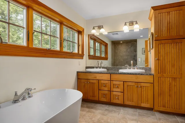 $1,549,000 | 26 Smith Garrison Road, Newmarket, NH 03857