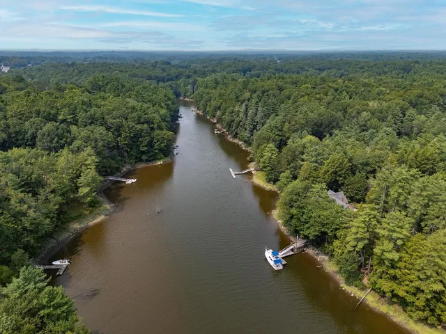 $1,549,000 | 26 Smith Garrison Road, Newmarket, NH 03857