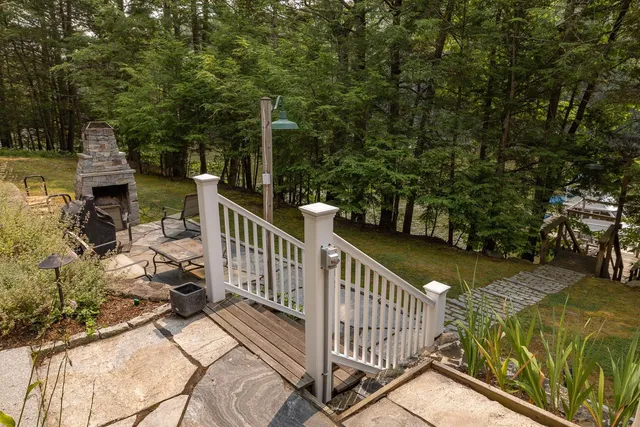 $1,549,000 | 26 Smith Garrison Road, Newmarket, NH 03857