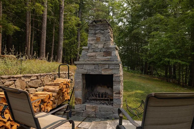 $1,549,000 | 26 Smith Garrison Road, Newmarket, NH 03857