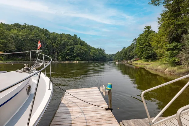 $1,549,000 | 26 Smith Garrison Road, Newmarket, NH 03857