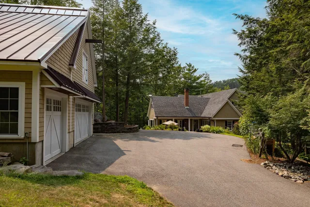 $1,549,000 | 26 Smith Garrison Road, Newmarket, NH 03857