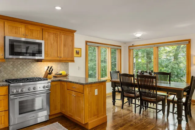 $1,549,000 | 26 Smith Garrison Road, Newmarket, NH 03857