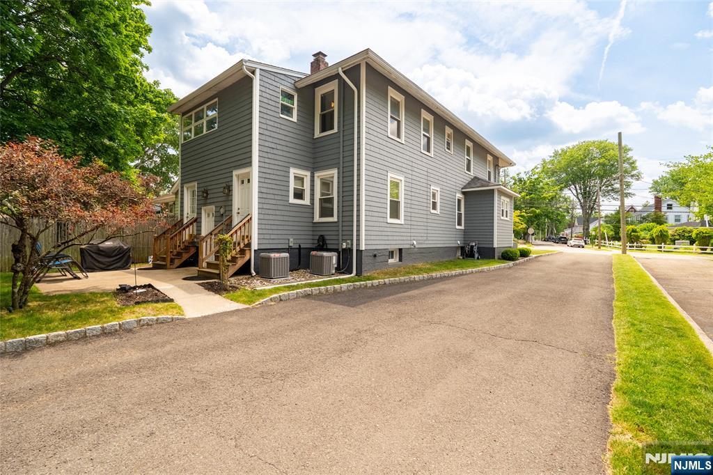 423 Closter Dock Road Closter, NJ 07624 - Photo 35 of 40