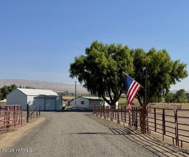 3501 Desmarais Road Moxee, WA 98936 - Photo 1 of 24 3501 Desmarais Rd main pic
