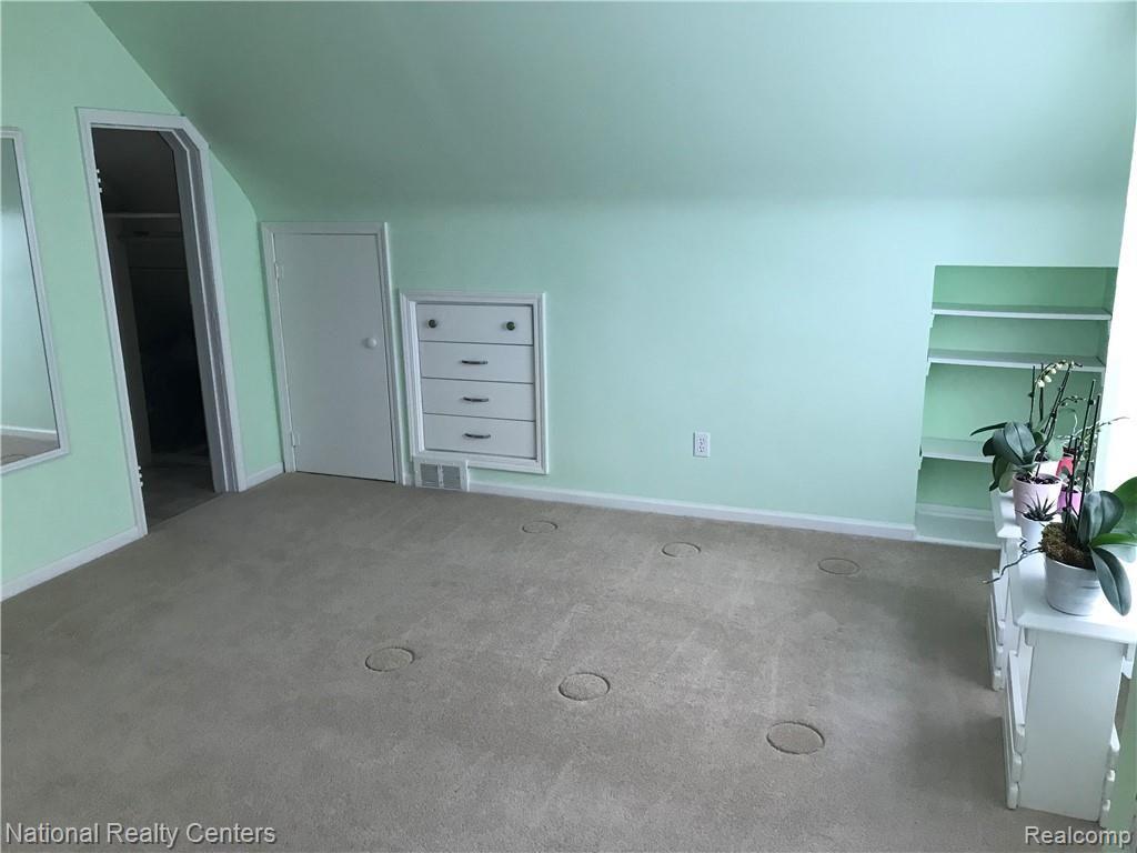25376 Graham Road Redford, MI 48239 - Photo 15 of 40