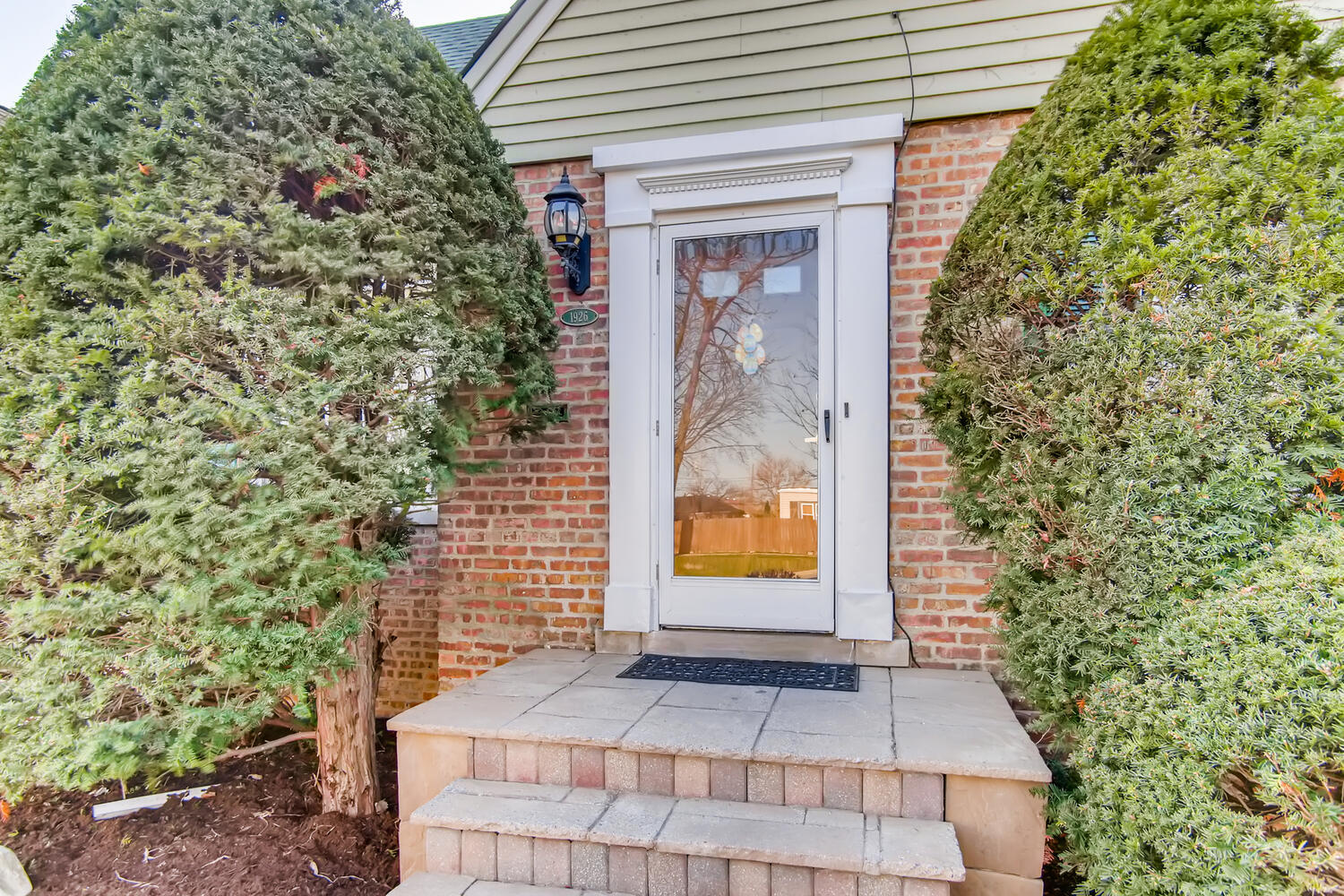 1926 Canfield Road Park Ridge, IL 60068 - Photo 4 of 26