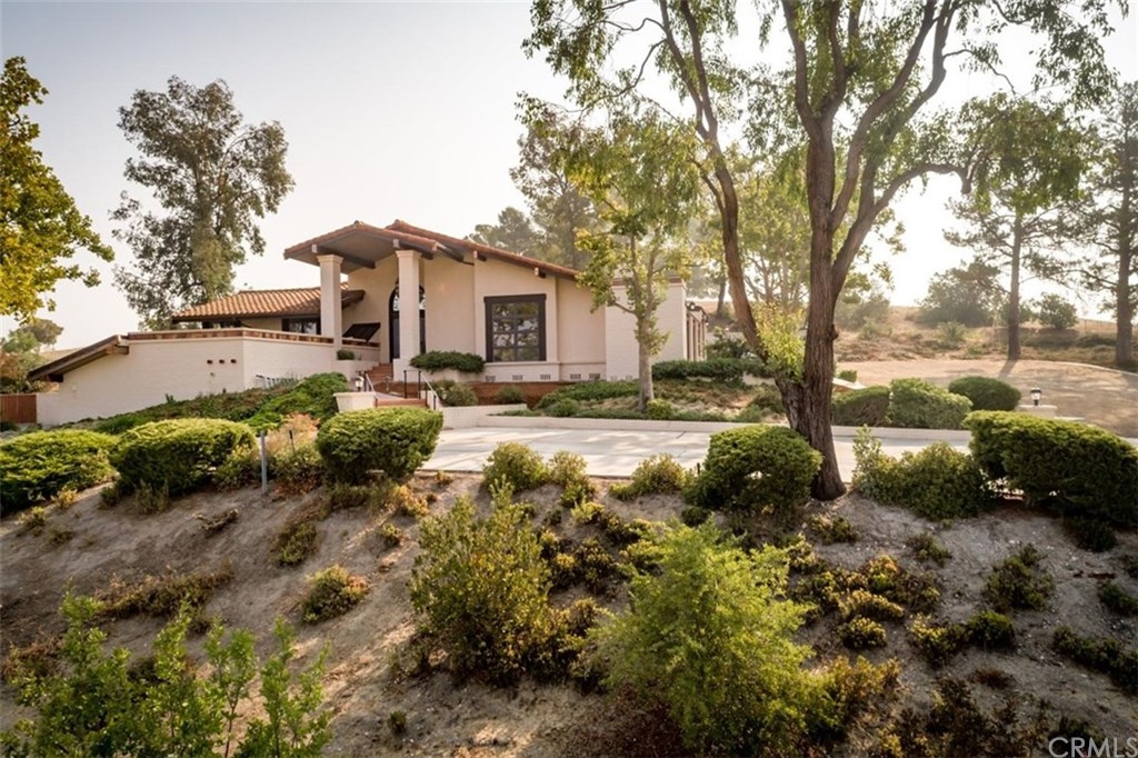 110 Nutwood Circle Paso Robles, CA 93446 - Photo 4 of 40 a view of backyard of the house