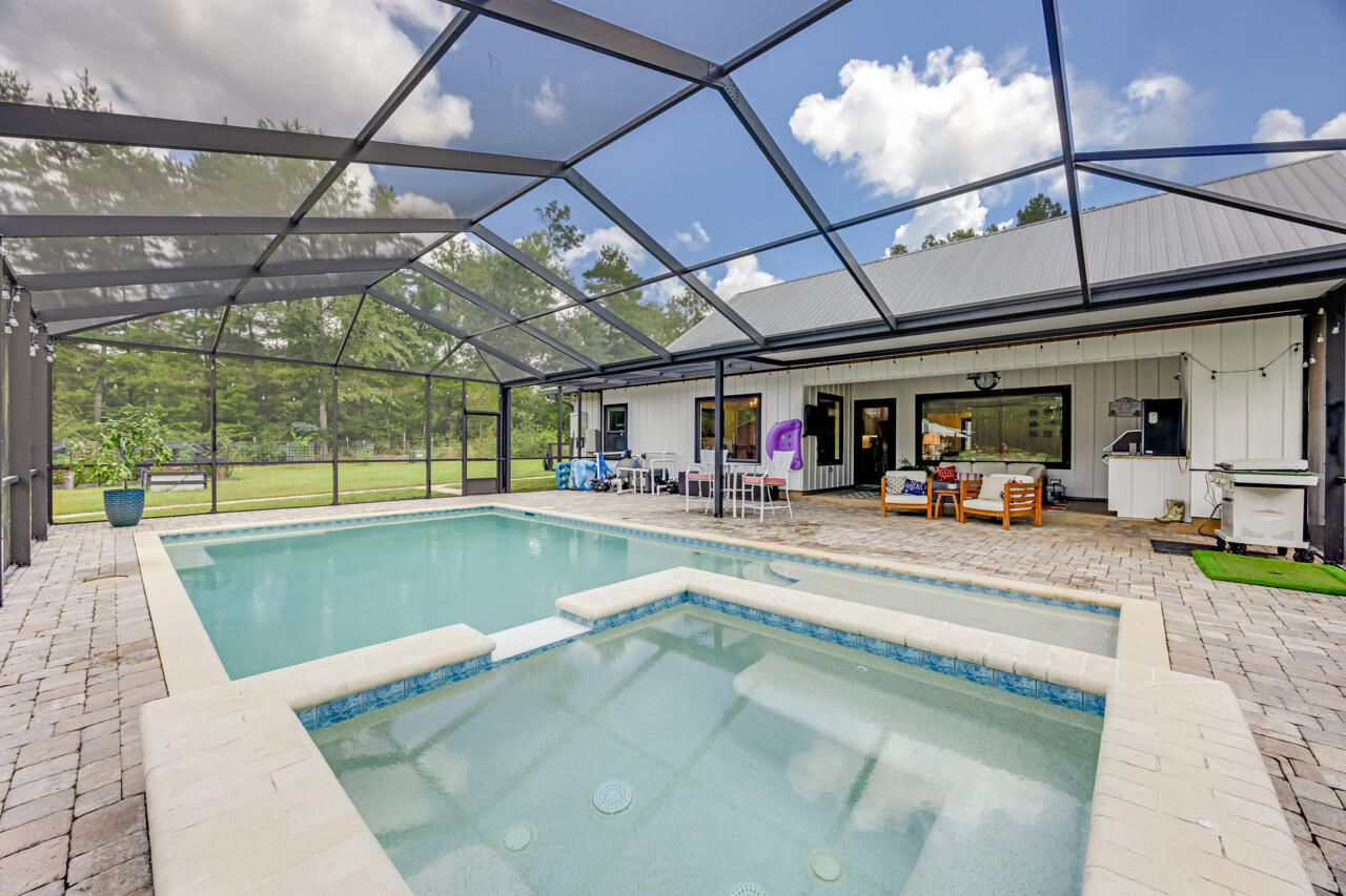 2480 Holmestead Road Bonifay, FL 32425 - Photo 2 of 67 51-52