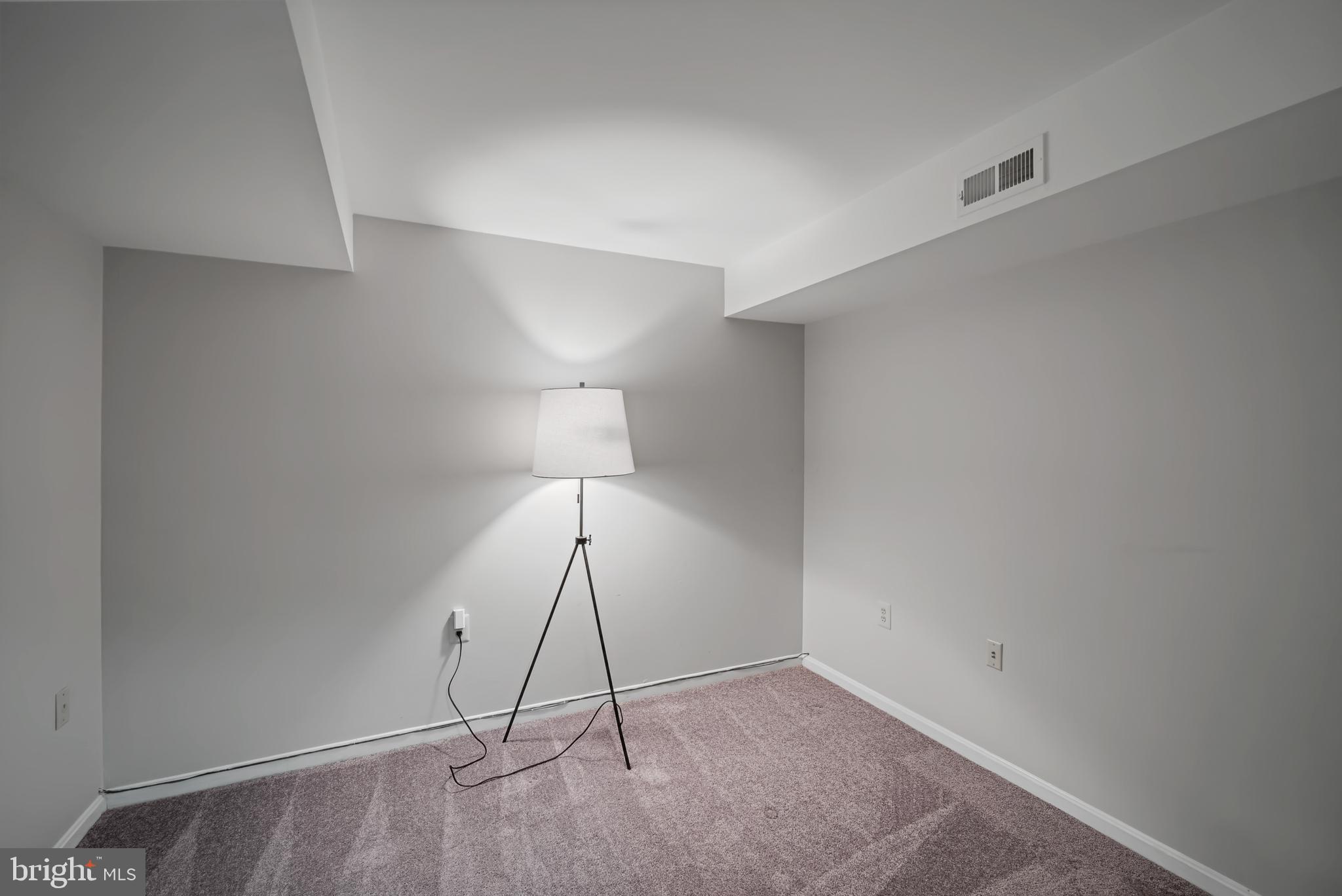 6528 Milva Lane Springfield, VA 22150 - Photo 24 of 35 Optional 4th bedroom ( no window) or craft room