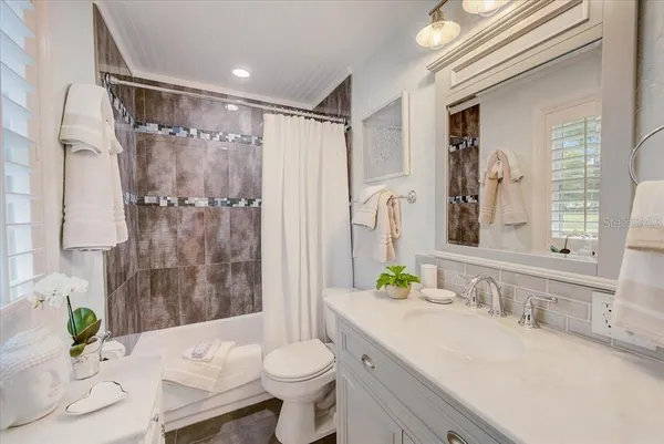 $2,100 | 4985 Cobia Drive Southeast, Unit A, St. Petersburg, FL 33705