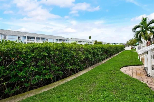 $2,100 | 4985 Cobia Drive Southeast, Unit A, St. Petersburg, FL 33705