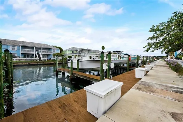 $2,100 | 4985 Cobia Drive Southeast, Unit A, St. Petersburg, FL 33705