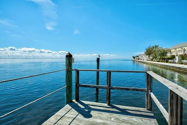 $2,100 | 4985 Cobia Drive Southeast, Unit A, St. Petersburg, FL 33705