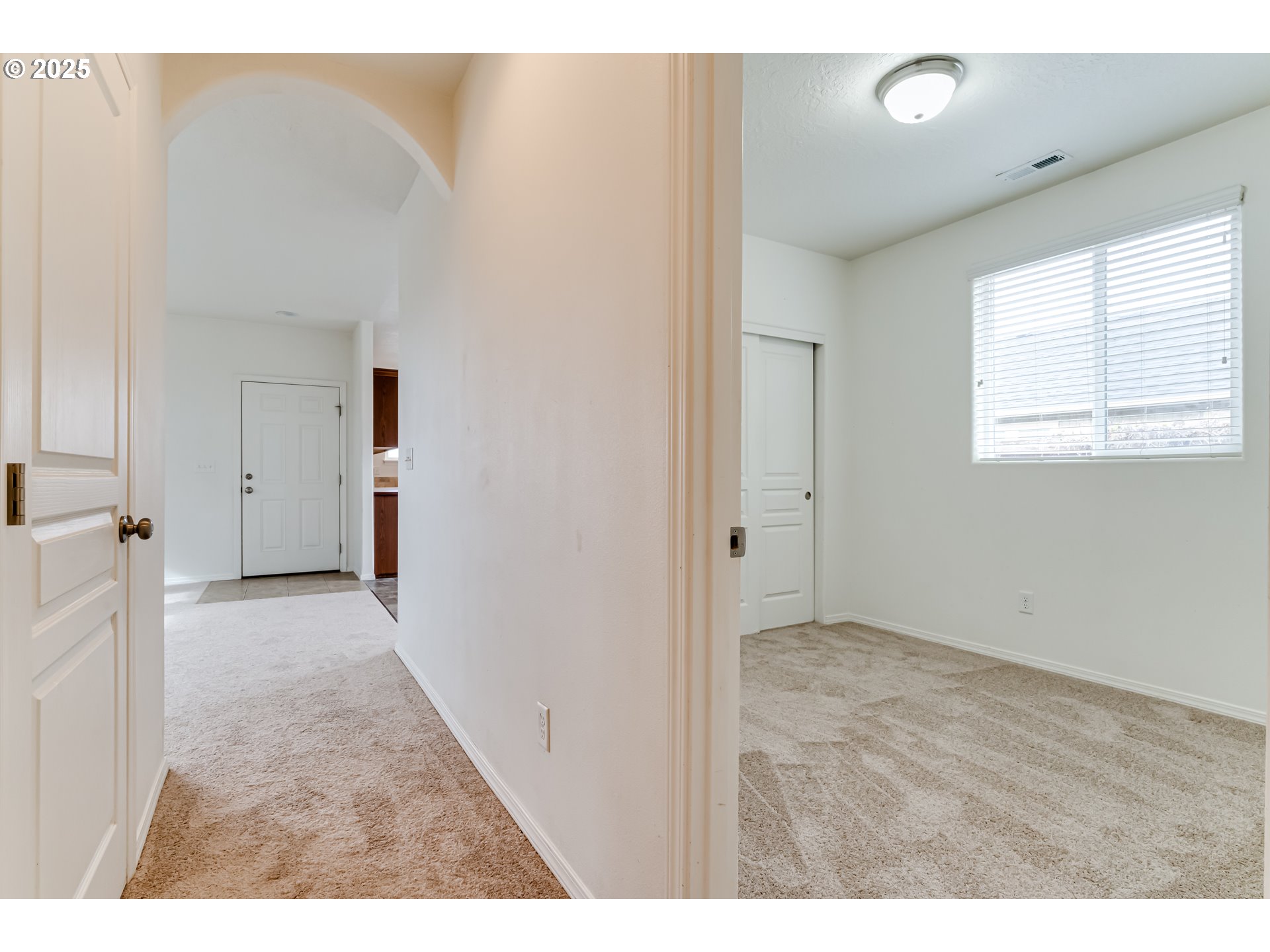 1565 Legacy Street Eugene, OR 97402 - Photo 15 of 27 a view interior of the house and window