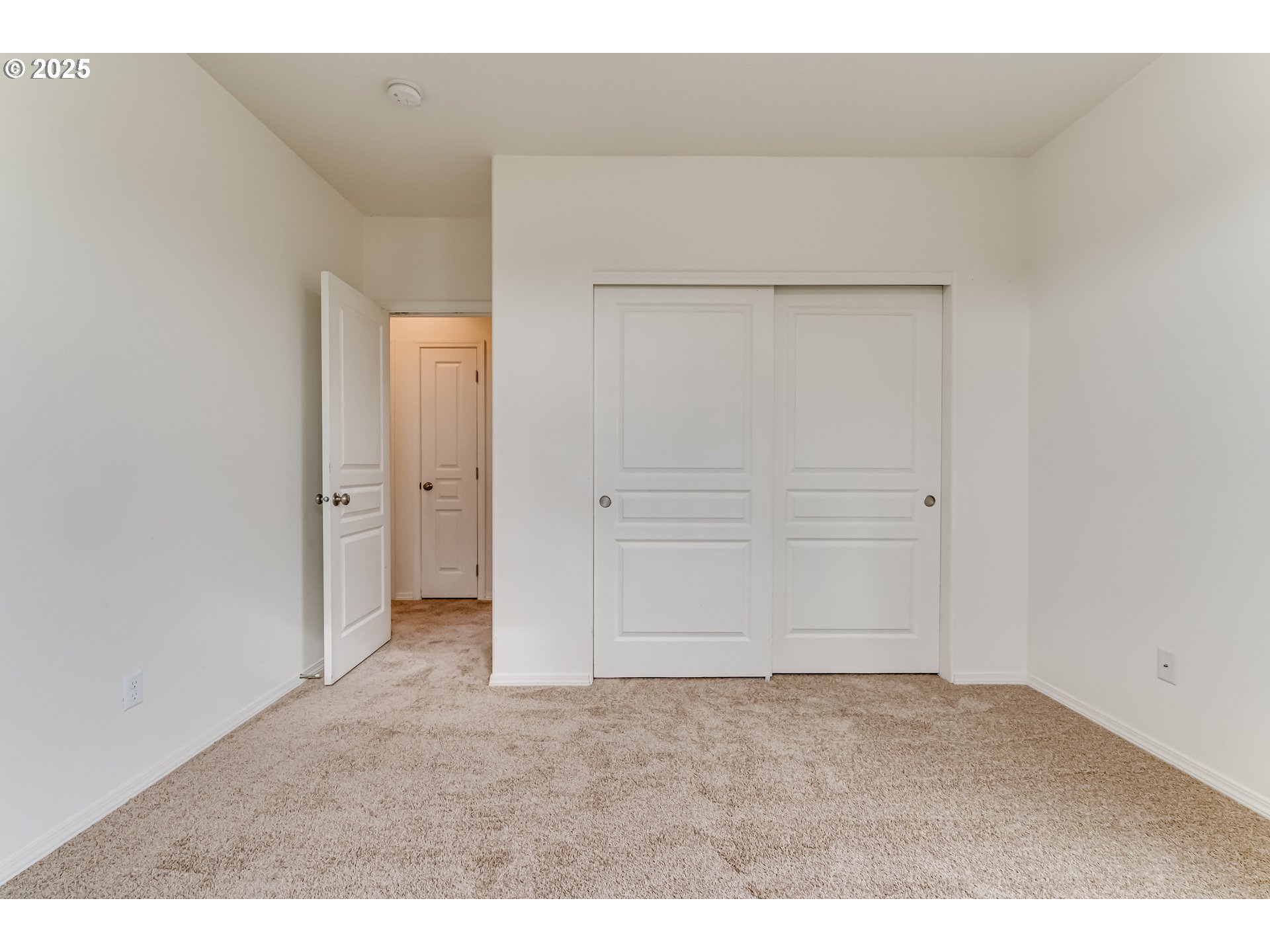1565 Legacy Street Eugene, OR 97402 - Photo 18 of 27 view of empty room