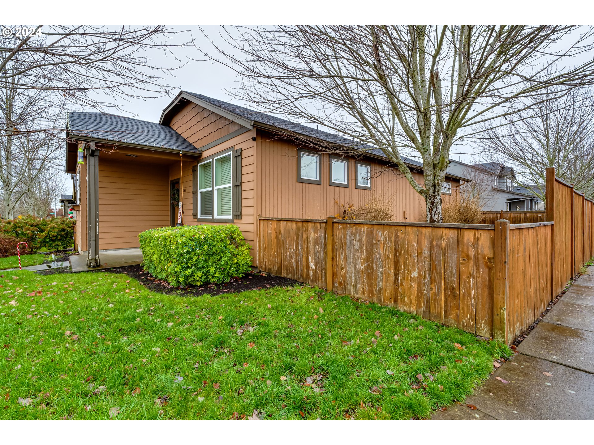 1565 Legacy Street Eugene, OR 97402 - Photo 3 of 27 a view of a house with a yard