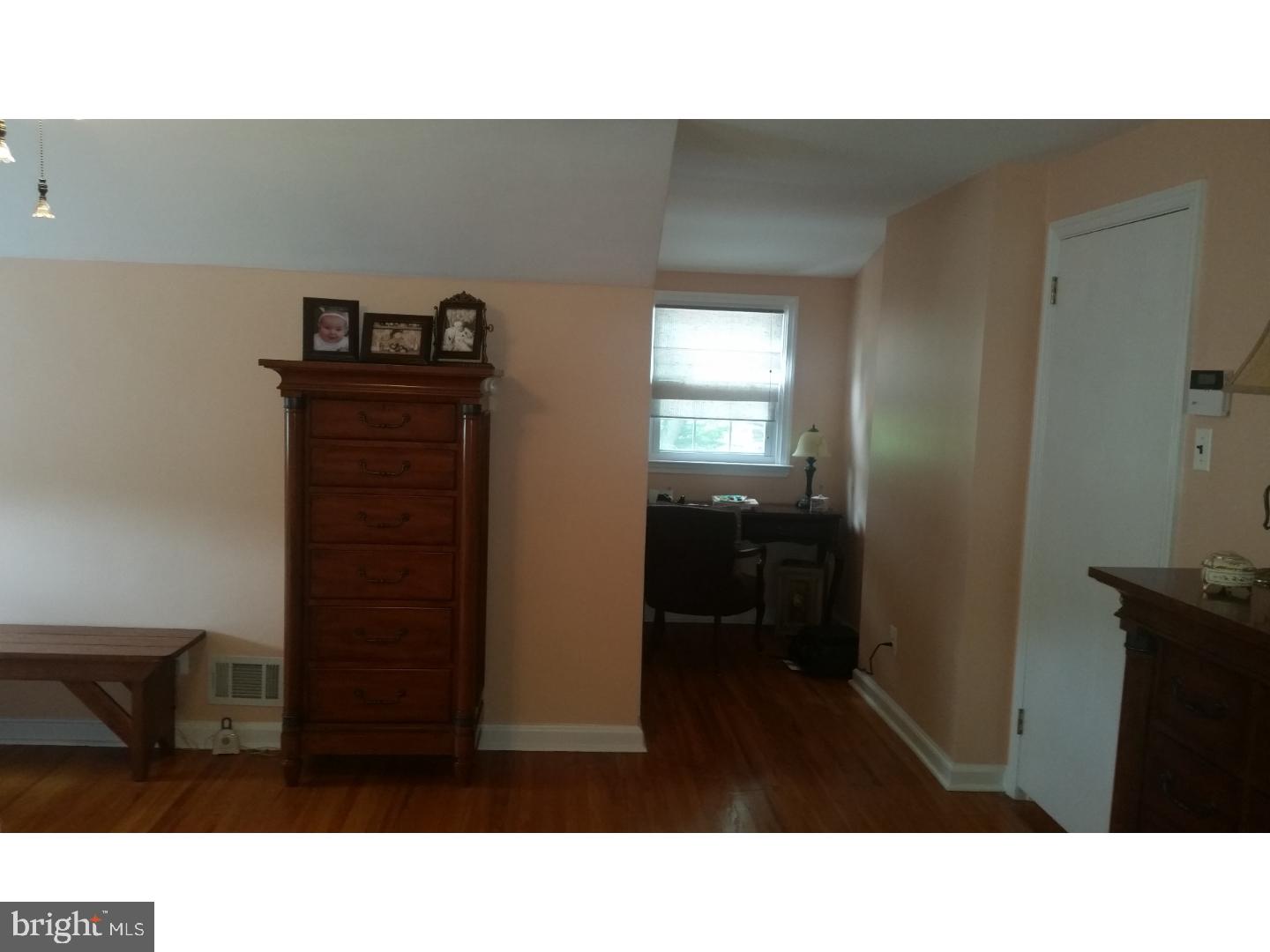 674 Pinetree Road Jenkintown, PA 19046 - Photo 15 of 25 Bedroom